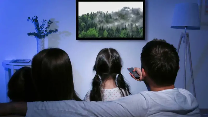شکل1- مقایسه OLED و QLED